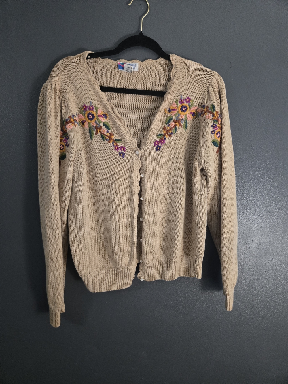 Vintage Embroidered Cream Grandmacore Button-Up Women's Medium Cardigan Sweater